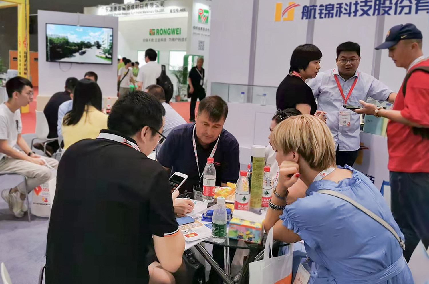 公司参展2019第十七届中国国际聚氨酯展览会